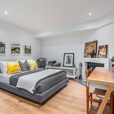 Modern Design Studio Toronto Exterior photo
